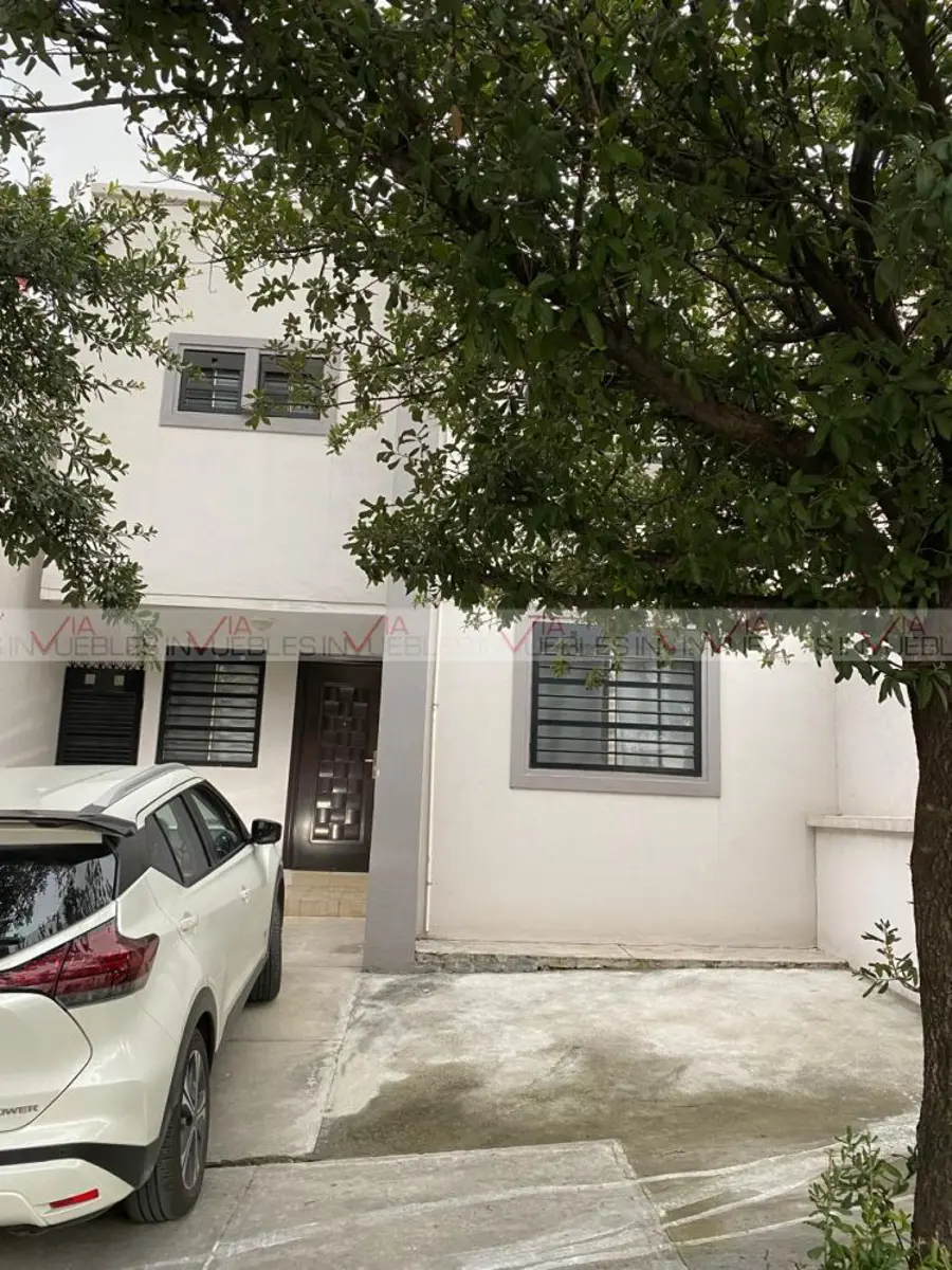 Casa en renta en Las Lomas, García — foto 1 de 18