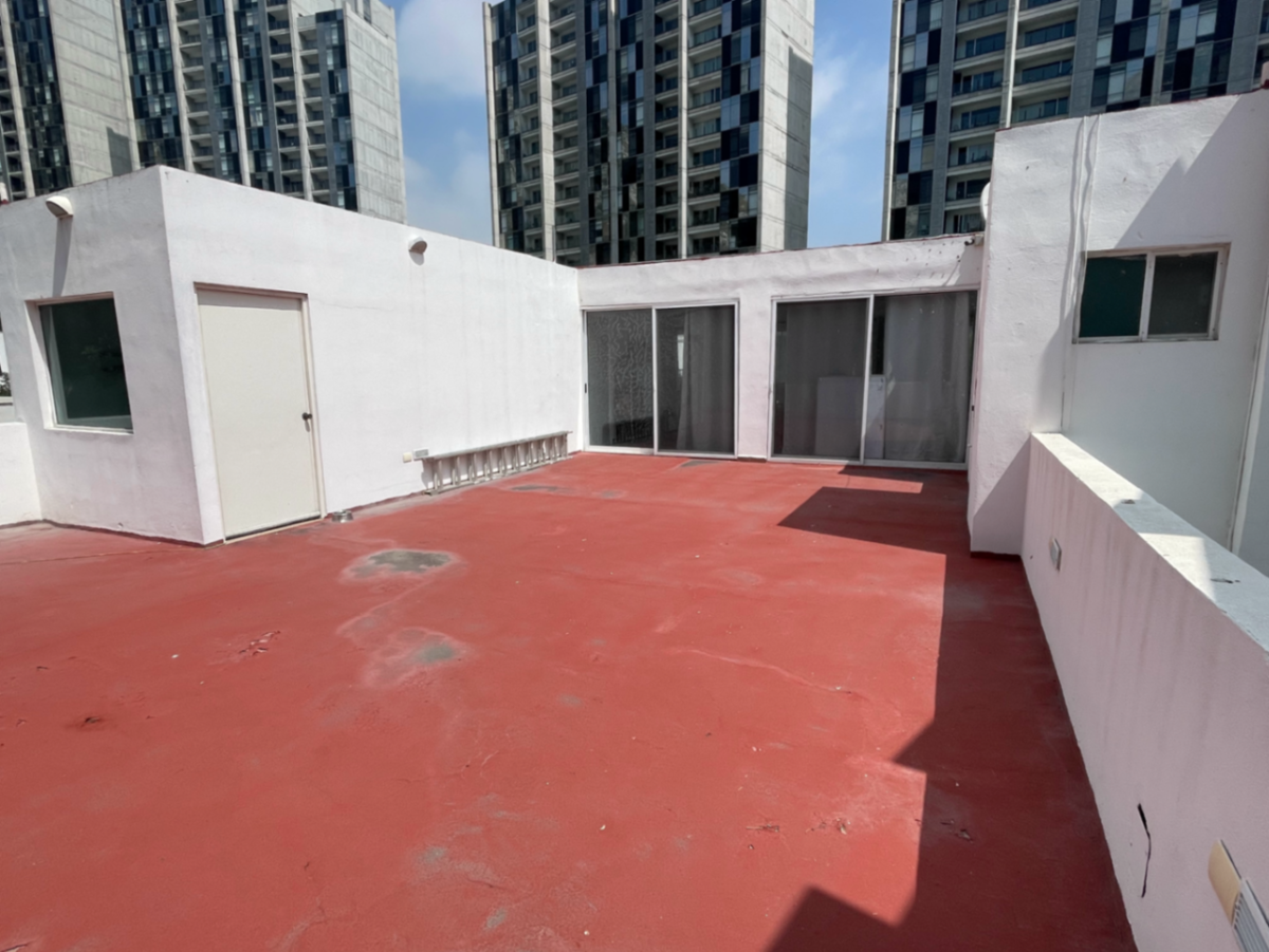 Casa en Venta en Privadas la Huasteca, Santa Catarina, Nuevo León