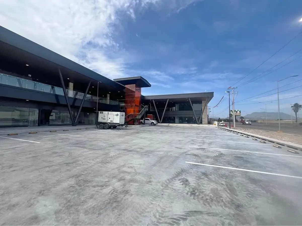 Edificio en renta en Aeropuerto Ramos Arizpe (Plan de Guadalupe), Ramos Arizpe — foto 1 de 13