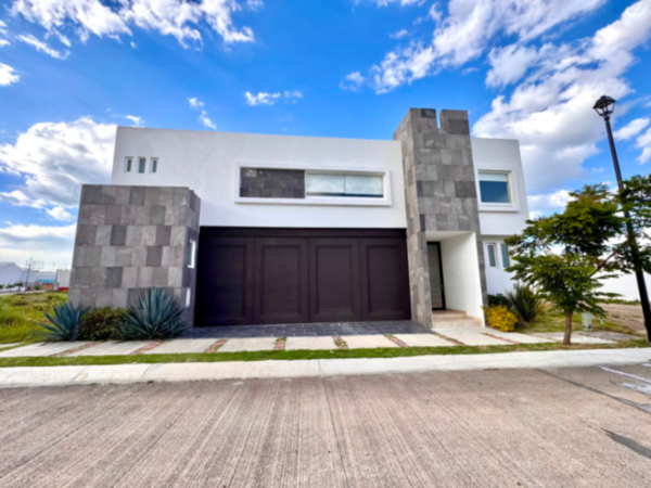 Casa en venta en Cañada del Refugio, León — foto 2 de 18
