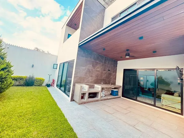 Casa en venta en Zona Bosques del Valle, San Pedro Garza García — foto 2 de 2