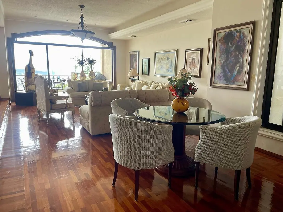 Casa en venta en Colonial La Sierra, San Pedro Garza García — foto 1 de 14