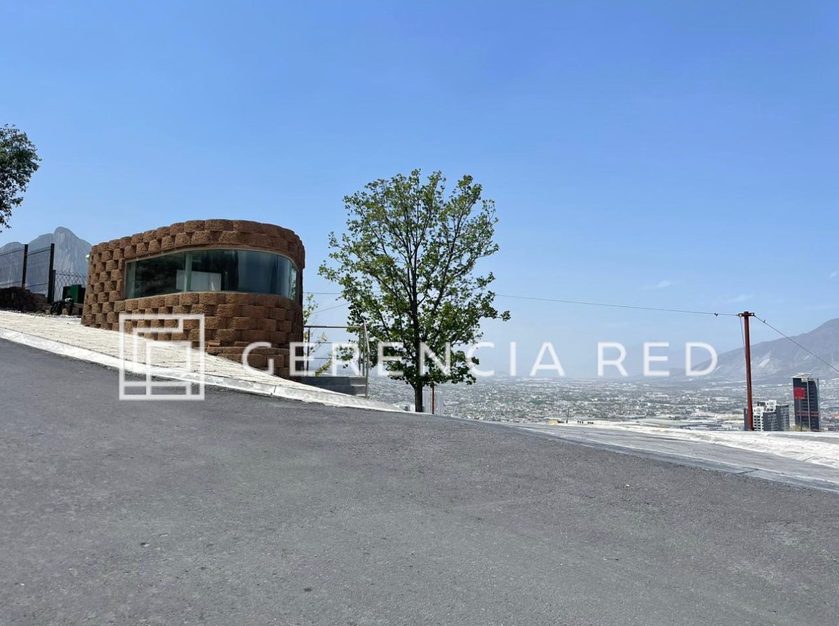 Terreno en venta en Zona Valle Poniente, San Pedro Garza García — foto 1 de 4