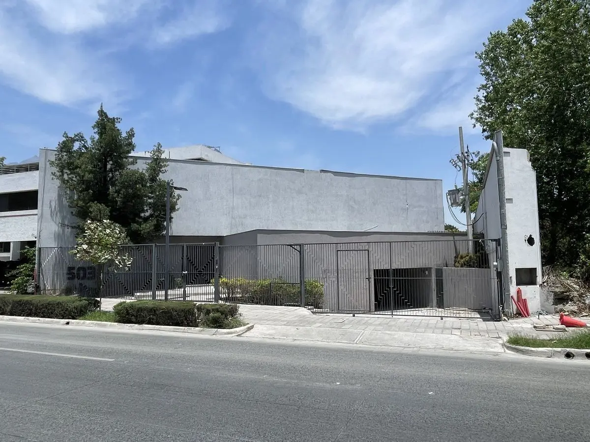 Edificio en renta en Del Valle, San Pedro Garza García — foto 1 de 5