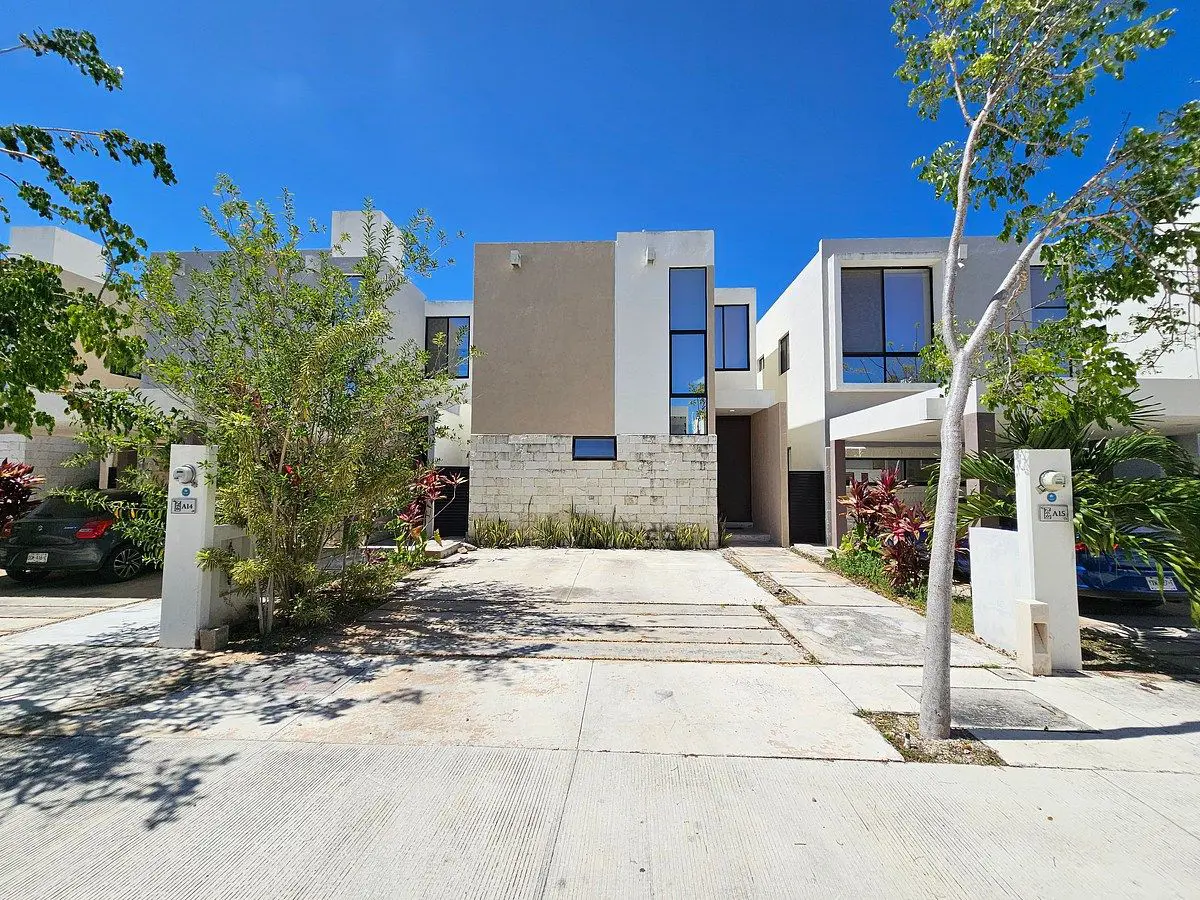 Casa en venta en Conkal, Conkal — foto 1 de 43