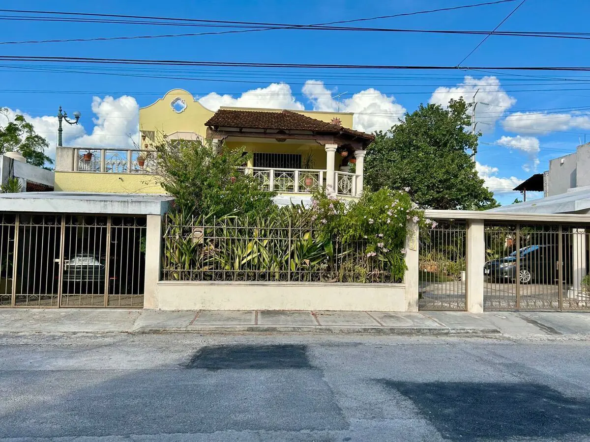 Casa en venta en Las Brisas, Mérida — foto 1 de 23