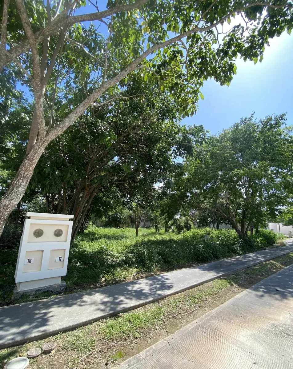 Terreno en venta en Parque Central, Mérida — foto 1 de 8