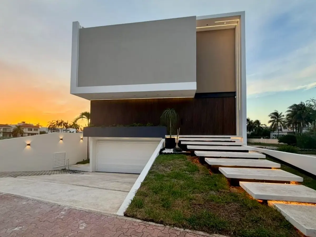 Casa en venta en Zona Hotelera, Benito Juárez — foto 1 de 28