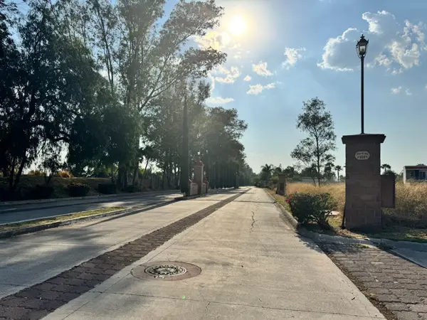Terreno en venta en Residencial Los Cántaros, Apaseo El Grande — foto 2 de 7