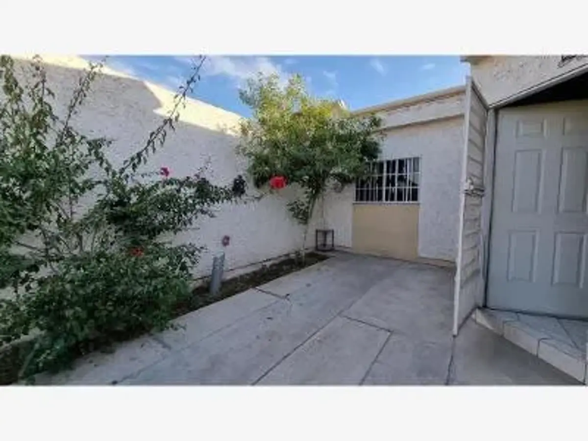 Casa en renta en La Orquídea, Torreón — foto 1 de 6
