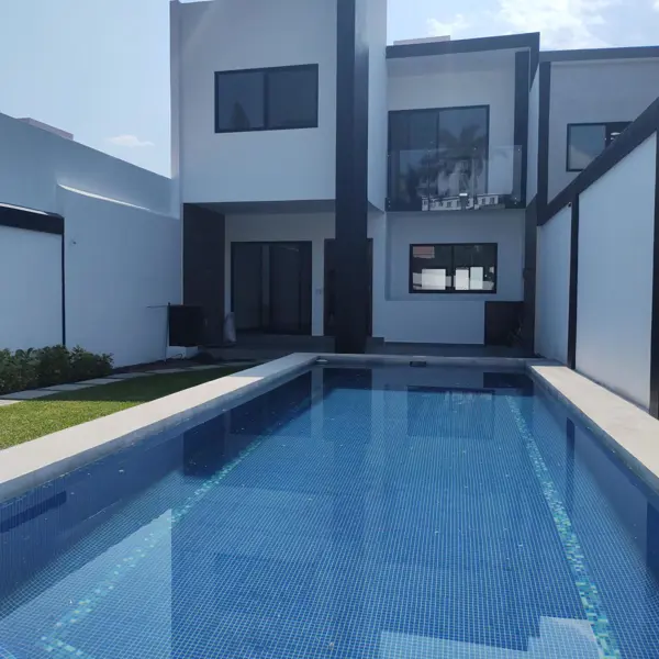 Casa en venta en Fraccionamiento Brisas, Temixco — foto 2 de 39