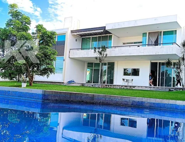 Casa en venta en Fraccionamiento Rancho Tetela, Cuernavaca — foto 2 de 50