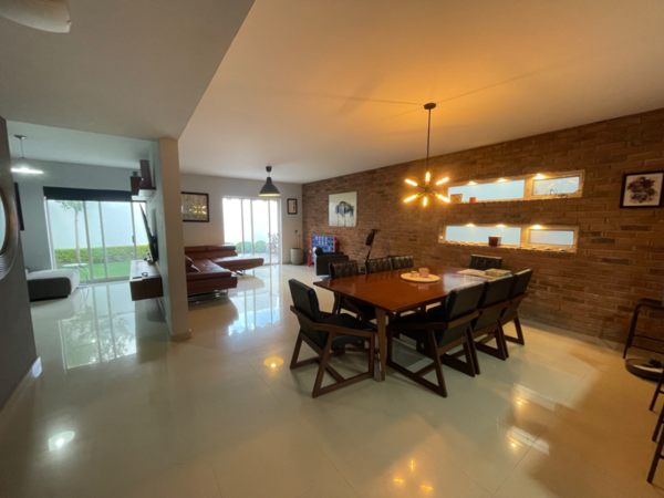 Casa en venta en Los Viñedos, Torreón — foto 2 de 45