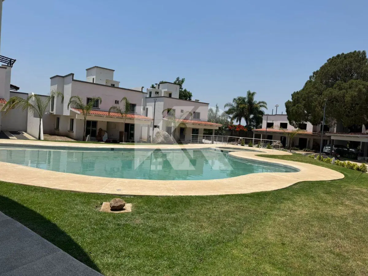 Casa en venta en Lomas de la Herradura, Cuernavaca — foto 1 de 32