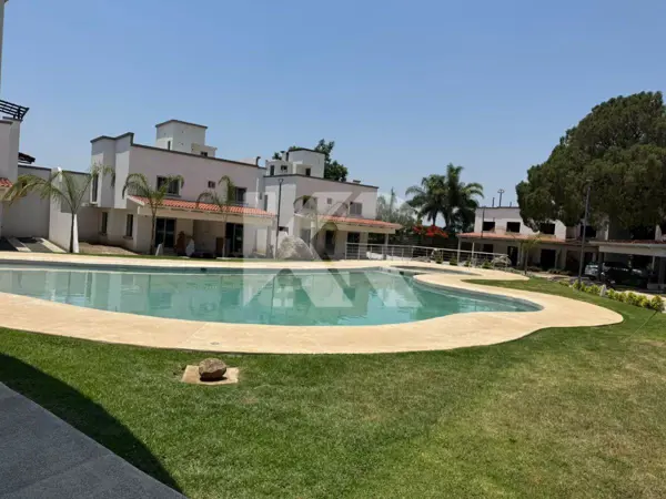 CASA EN VENTA EN CUERNAVACA EN CONDOMINIO CON SEGURIDAD CASA EN VENTA EN CUERNAVACA EN CONDOMINIO CON SEGURIDAD