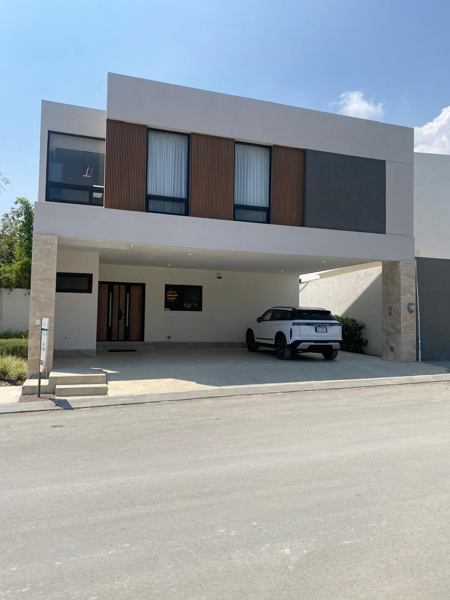 Casa en Preventa por Carretera Nacional