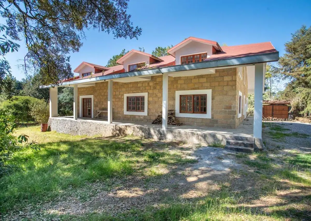 Finca-Rancho en venta en Pueblo Santa María Ahuacatitlán, Cuernavaca — foto 1 de 22