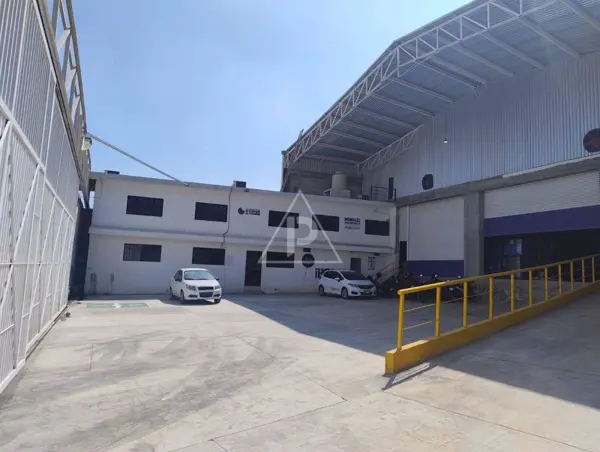 Bodega en Venta y Reta de 2,280 m² en Cuernavaca Morelos