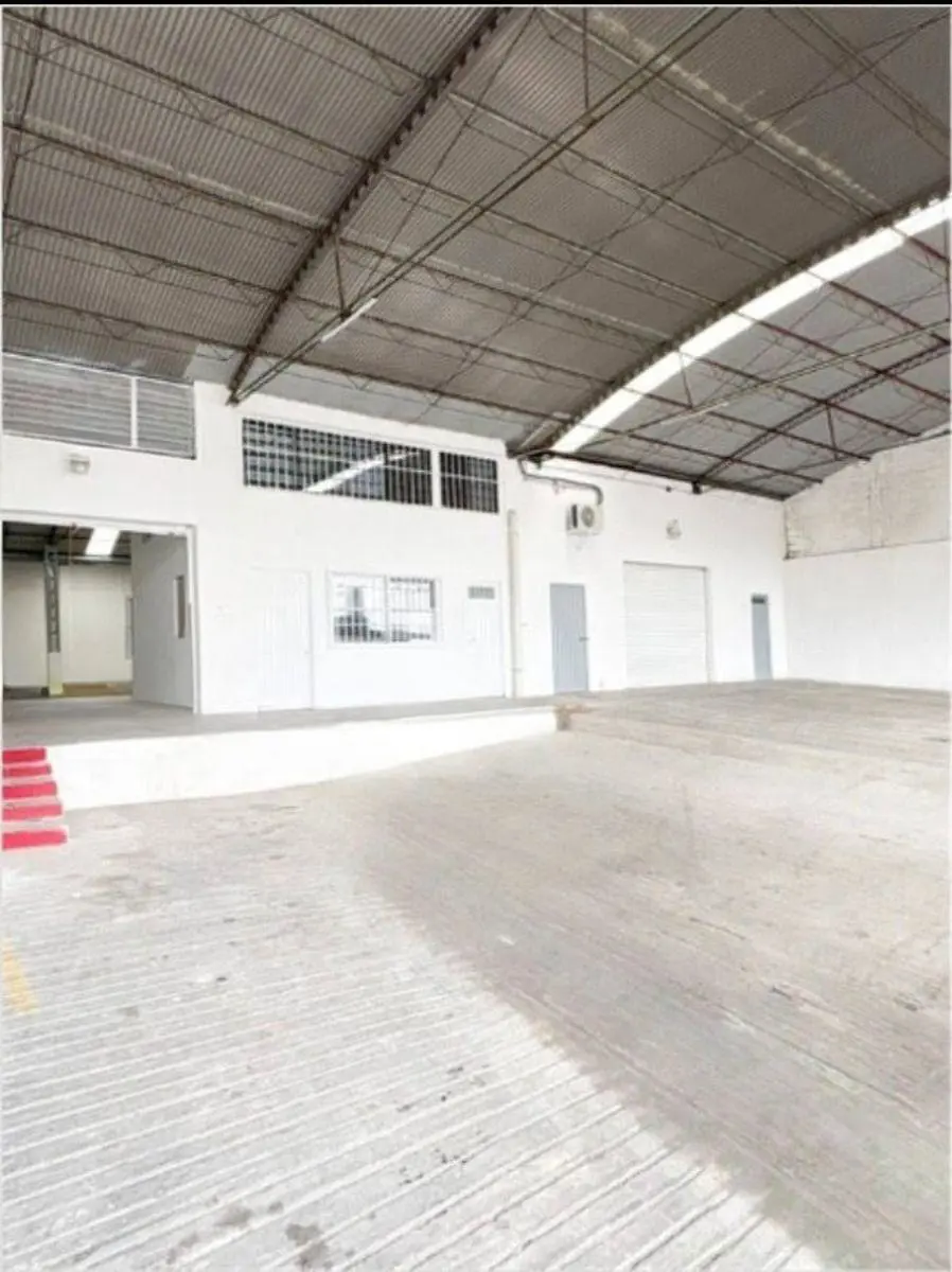 Bodega en renta en Bodega Dentro de un Parque Industrial con Seguridad y Patio , Cuernavaca — foto 1 de 7
