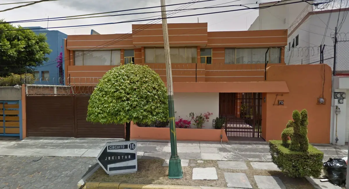 Casa en venta en Ciudad Satelite, Naucalpan de Juárez — foto 1 de 51