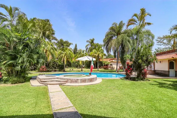 Casa en venta en Fraccionamiento Granjas Mérida, Temixco — foto 2 de 29