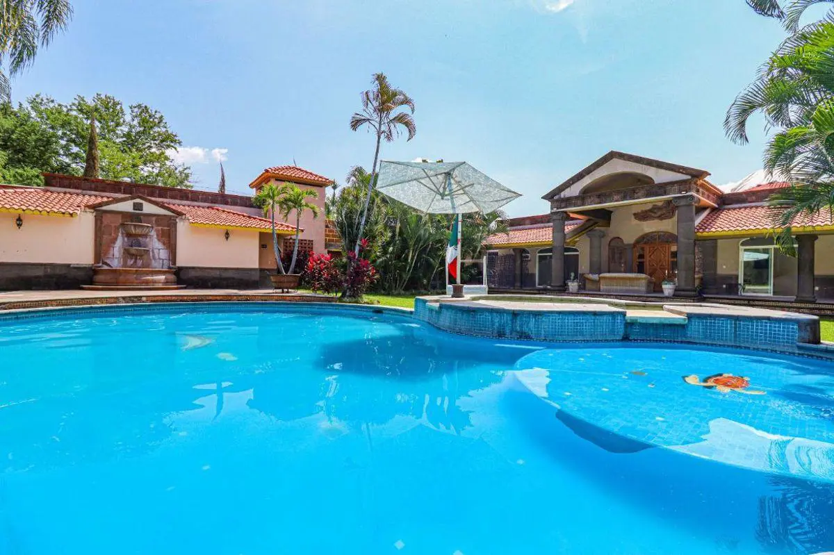 Casa en venta en Fraccionamiento Granjas Mérida, Temixco — foto 1 de 29