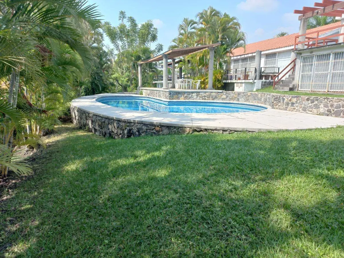Casa en venta en Fraccionamiento Burgos Bugambilias, Temixco — foto 1 de 19