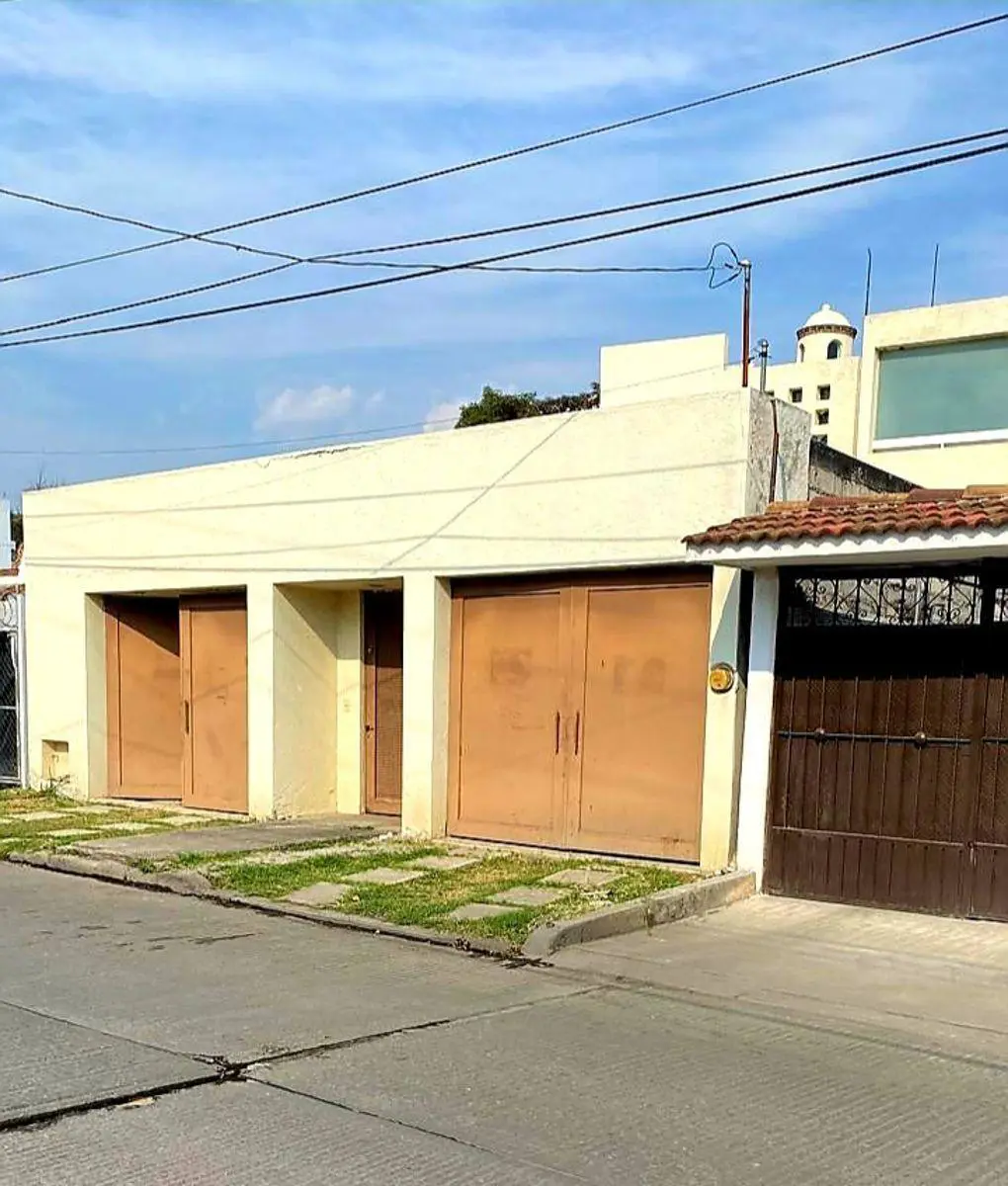 Casa en venta en Fraccionamiento Las Fincas, Jiutepec — foto 1 de 21