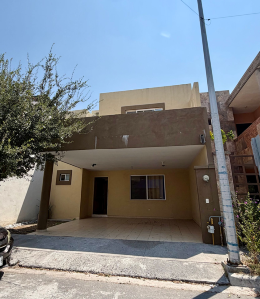 Casa en Renta en Guadalupe, Fraccionamiento los Almendros