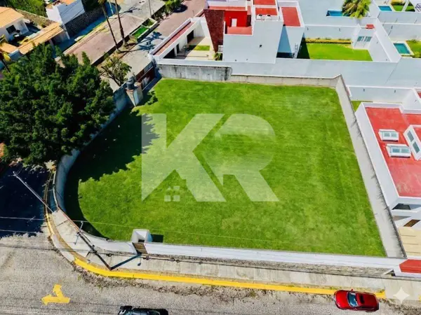 Terreno en venta en Fraccionamiento Burgos Bugambilias, Temixco — foto 2 de 5