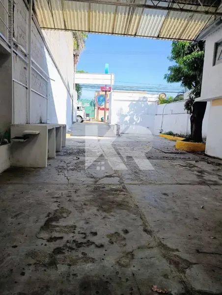 Bodega en Venta y Renta de 1,440 m² en Temixco Centro, Morelos.