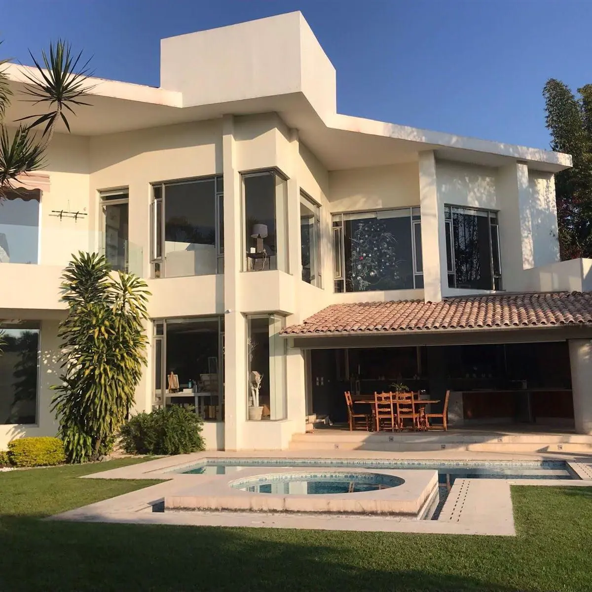 Casa en venta en Fraccionamiento Lomas de Cuernavaca, Temixco — foto 1 de 27