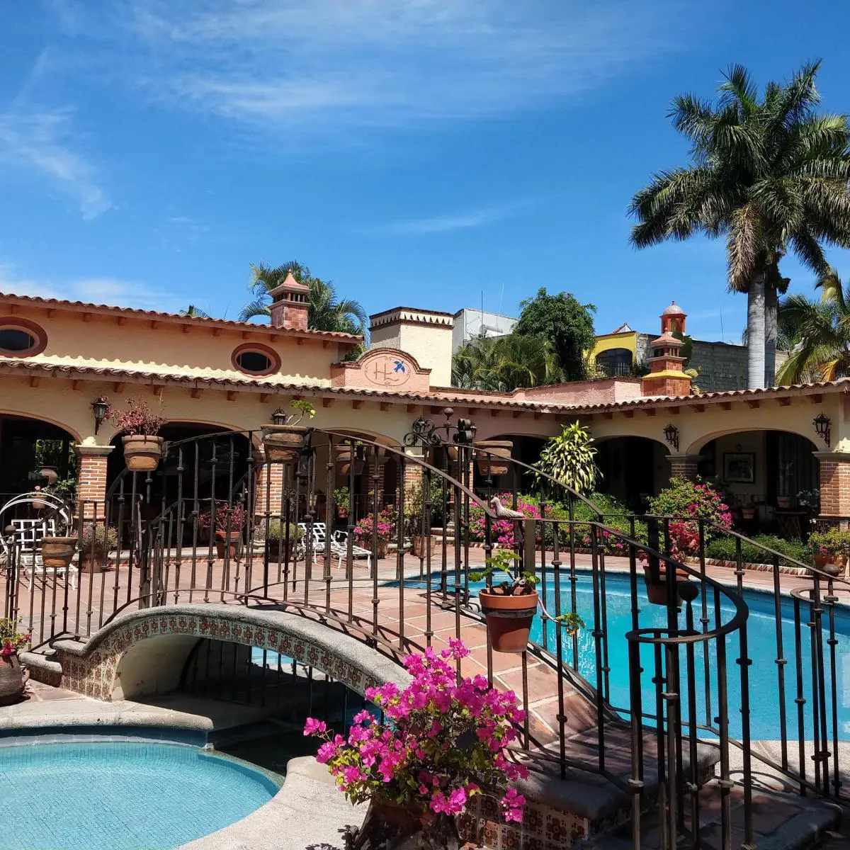 Casa en venta en Lomas de Cuernavaca, Cuernavaca — foto 1 de 42