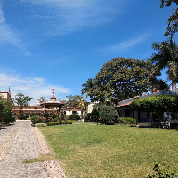 Casa en venta en Lomas de Cuernavaca, Cuernavaca — foto 3 de 42