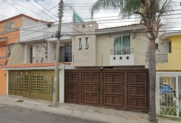 Casa en venta en Francisco Villa, Zapopan — foto 3 de 7