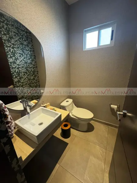 Casa en venta en Lazaro Garza Ayala, San Pedro Garza García — foto 3 de 14