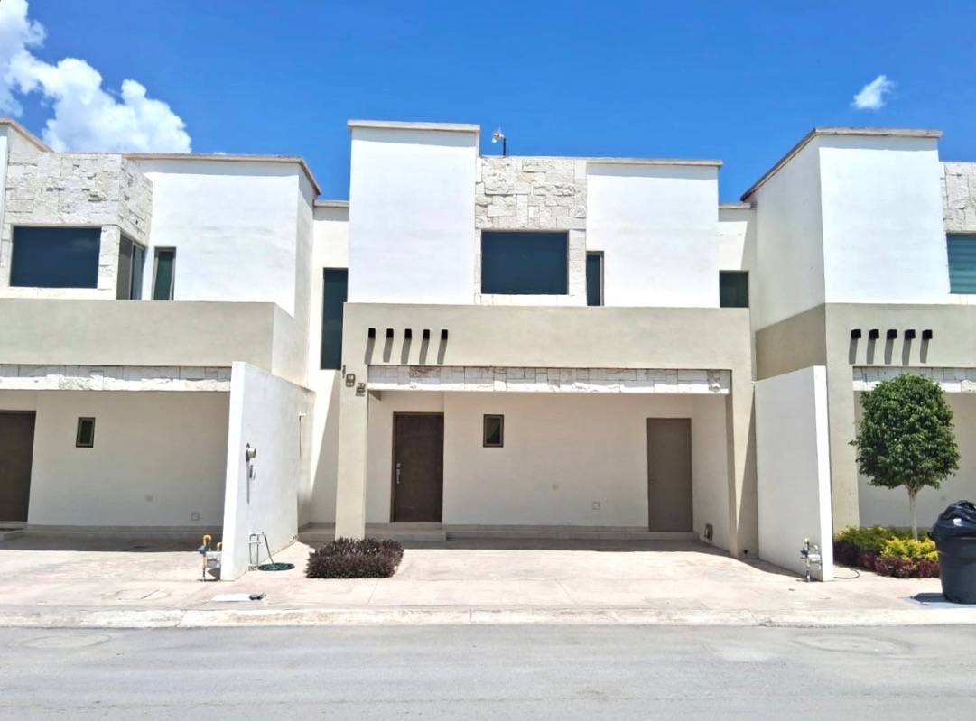 Casa en venta en Los Viñedos, Torreón — foto 1 de 25