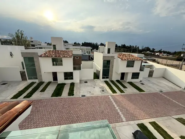 CASA EN VENTA EN  TOLUCA CACALOMACAN A ESTRENAR