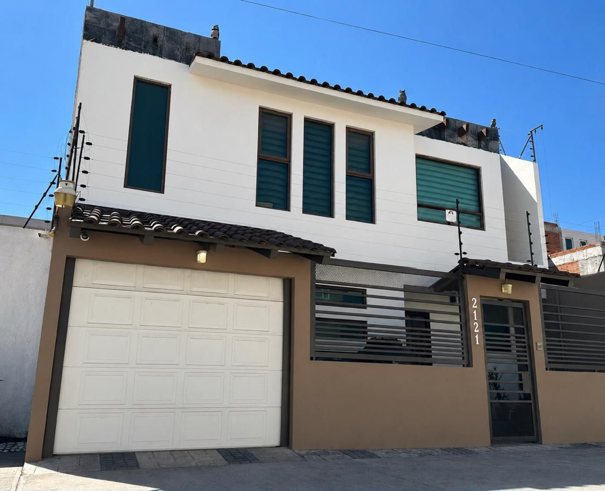 Casa en venta en Bellavista, Metepec — foto 1 de 20