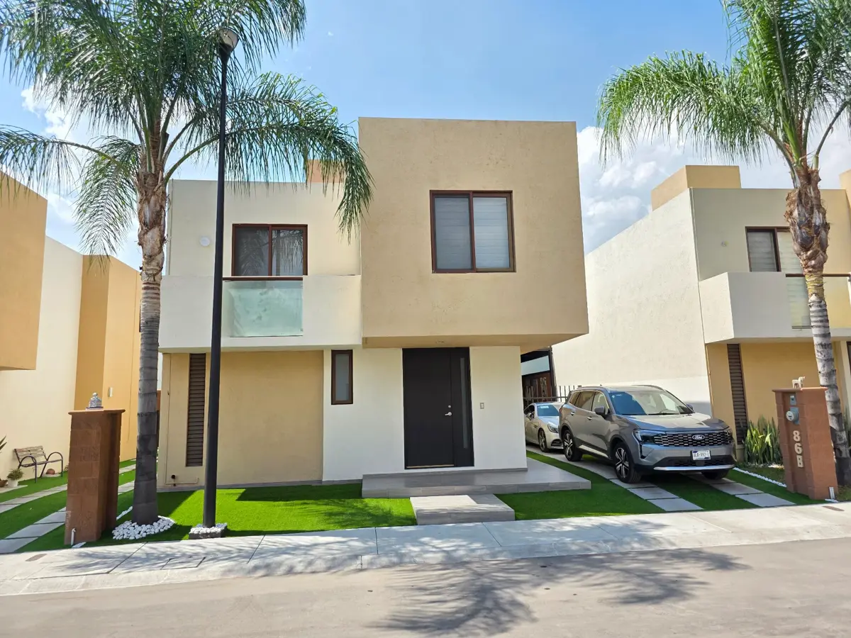 Casa en venta en Puerta Real, Corregidora — foto 1 de 22