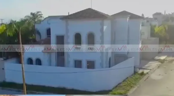 Casa en venta en Lomas de los Pilares, Cadereyta Jiménez — foto 2 de 19