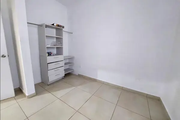 Casa en renta en Valle de los Almendros, Saltillo — foto 3 de 7