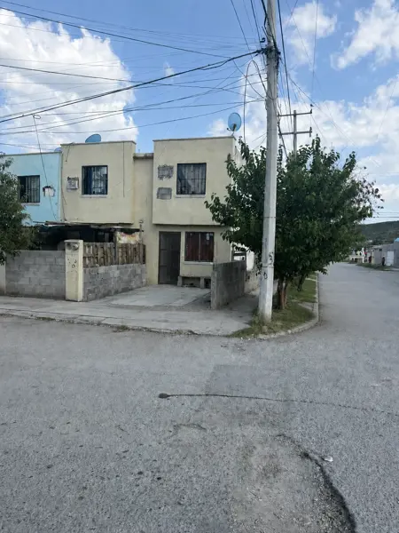 Casa en venta en Colinas de Santiago, Monclova — foto 2 de 11