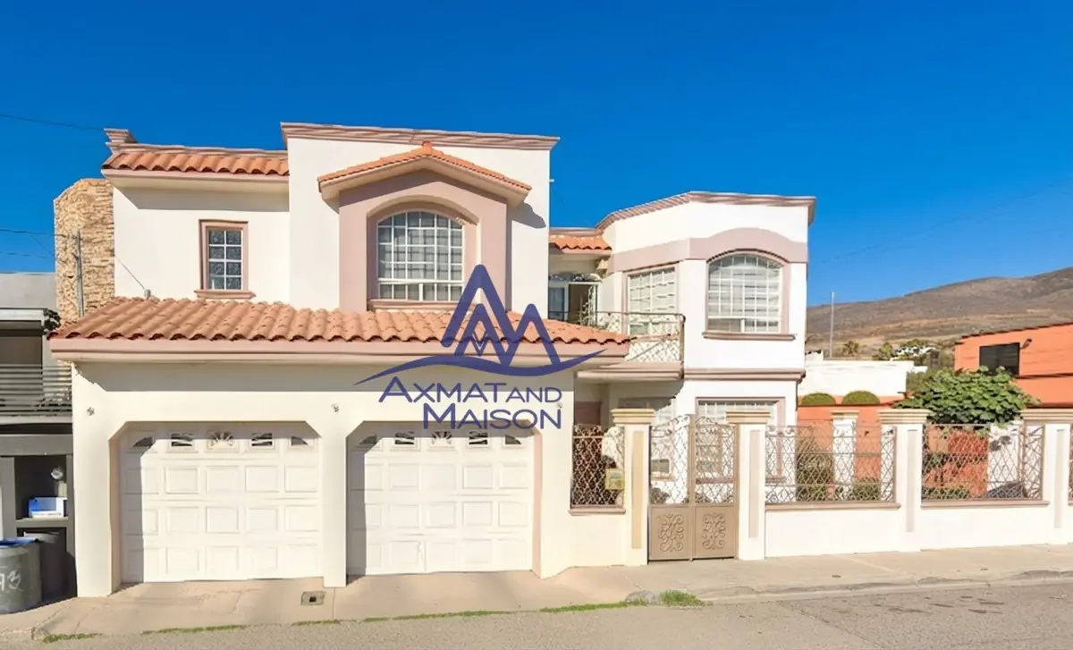 Casa en venta en Valle Dorado Sección Lagos, Ensenada — foto 1 de 15