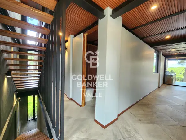 Casa en venta en Avandaro, Valle de Bravo — foto 3 de 40