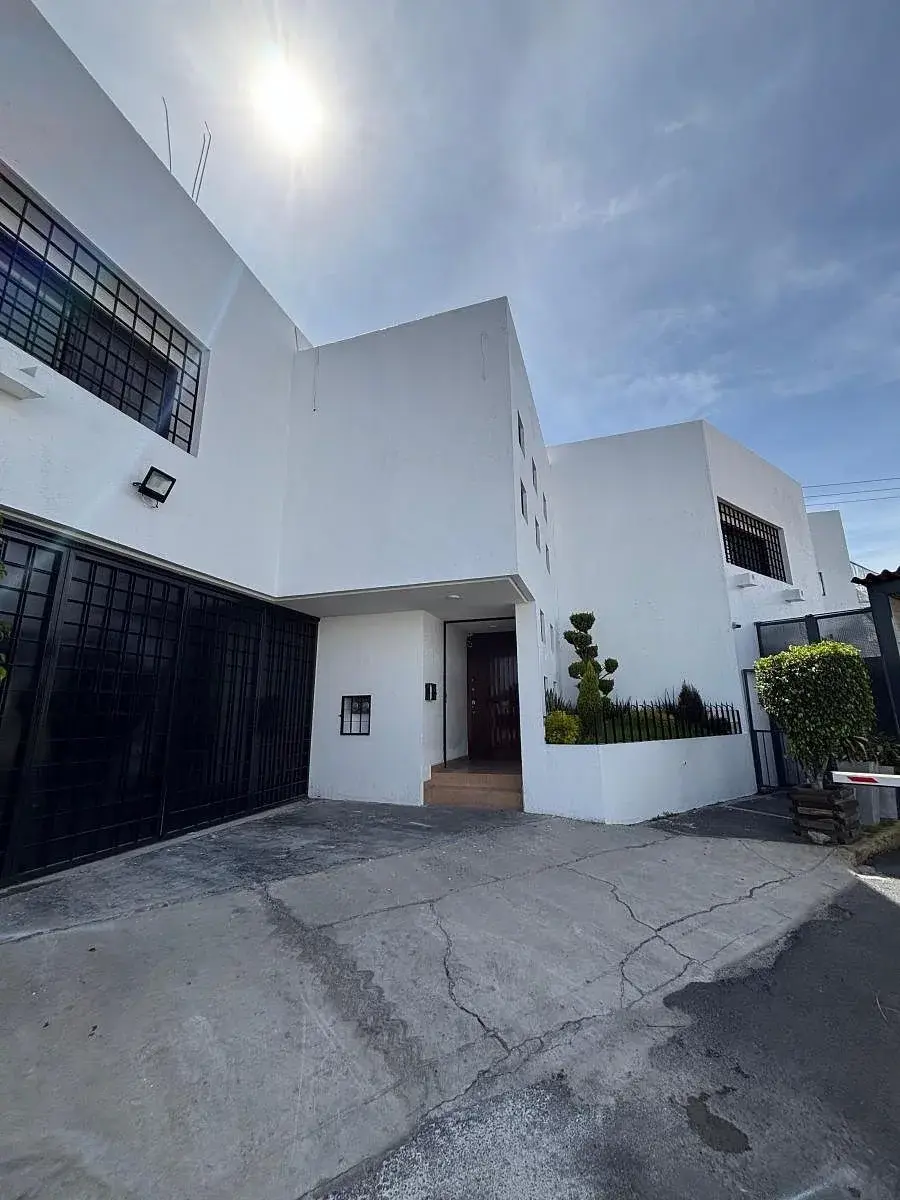 Casa en renta en Lomas de Tarango, Álvaro Obregón — foto 1 de 14