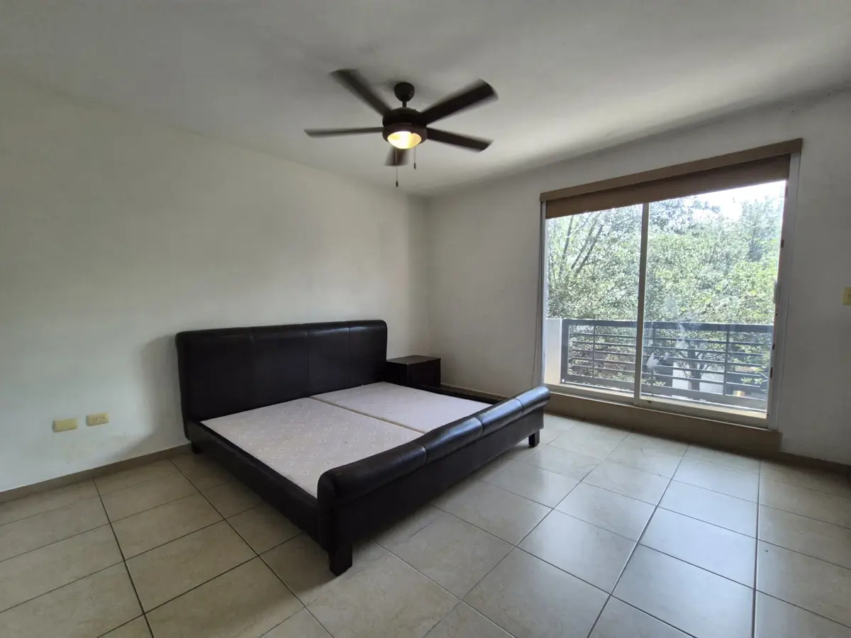 Casa en renta en Calzadas Anáhuac, General Escobedo — foto 1 de 15