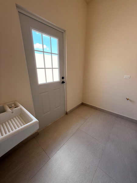 Casa en venta en Oscar Flores Tapia, Saltillo — foto 3 de 18