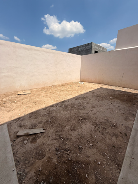 Casa en venta en Oscar Flores Tapia, Saltillo — foto 2 de 18