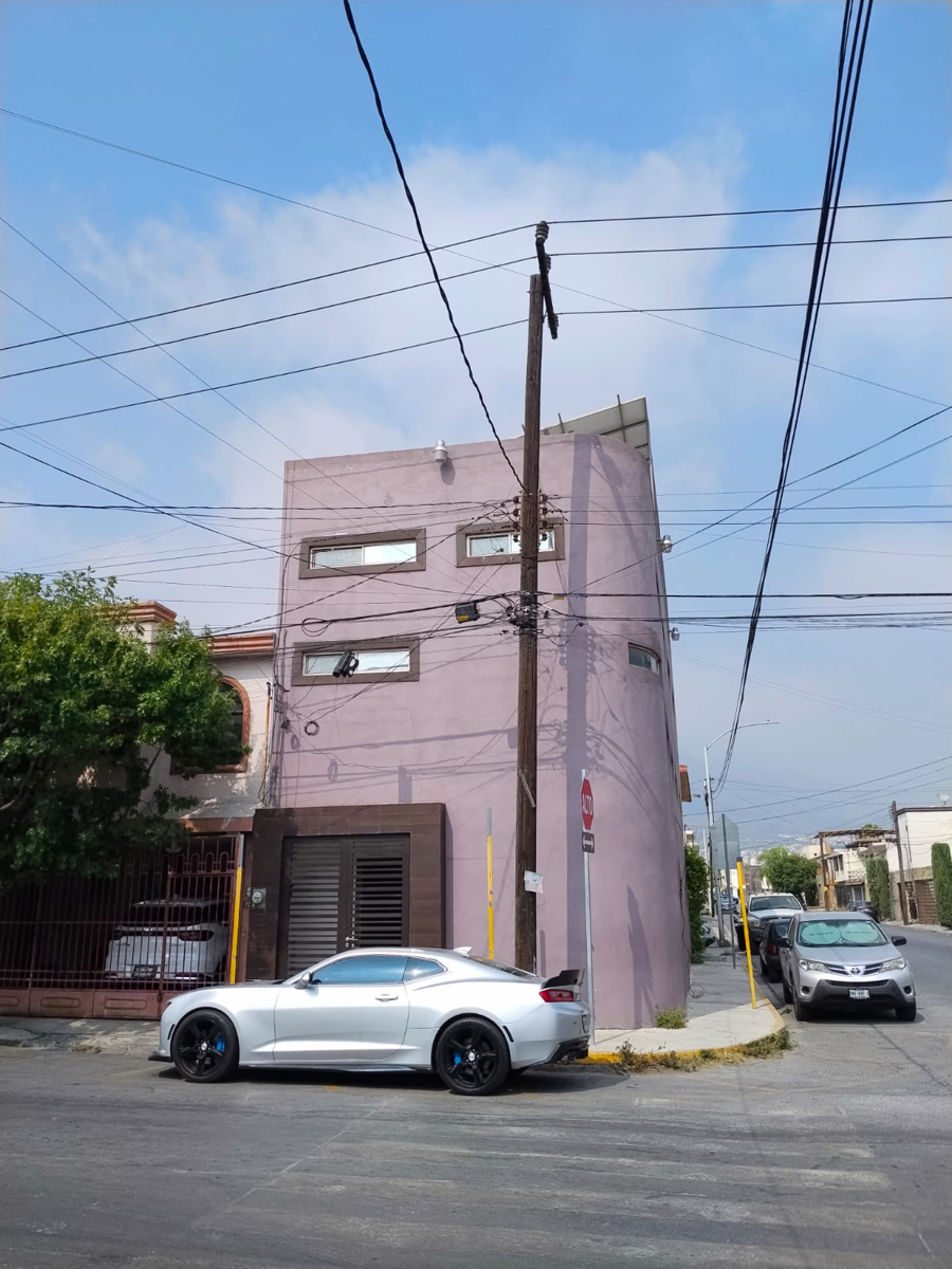 Casa en venta en Mitras Norte, Monterrey — foto 1 de 18